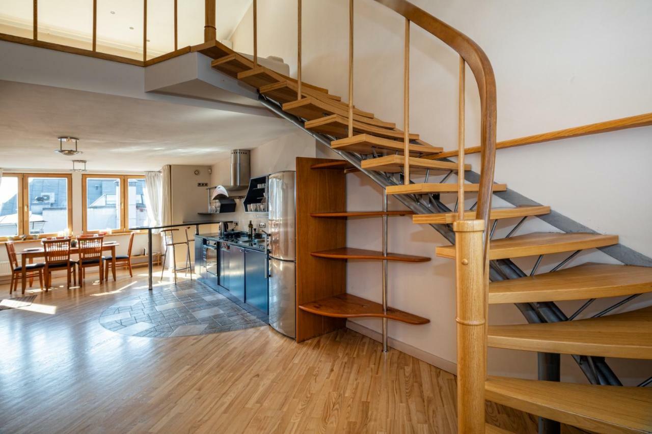 Old Riga Aldaru Street 2 Level Apartment With Terrace Exterior photo